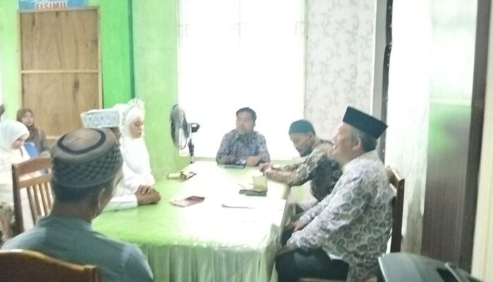 KUA Lubuk Basung Diserbu Warga, Permintaan Nikah Pascalebaran Meningkat