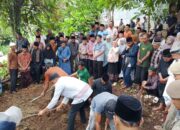 Diantar Ratusan Pelayat, Yus Dt Parpatiah Dimakamkan