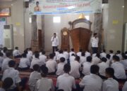 Momen Shalat Ashar Berjamaah, Kepala MTsN 2 Padang Berikan Pembinaan pada Murid