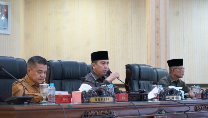Bupati Agam Paparkan LKPj 2025, DPRD Bentuk Pansus