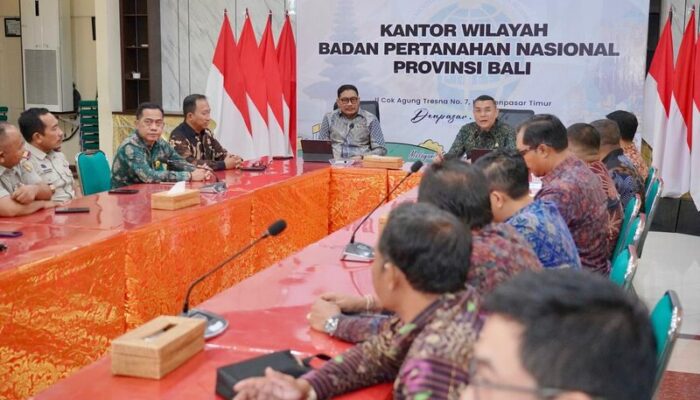 Wamen Ossy Tekankan Pentingnya Peningkatan Kualitas Pelayanan dan Data Pertanahan pada Jajaran di Bali