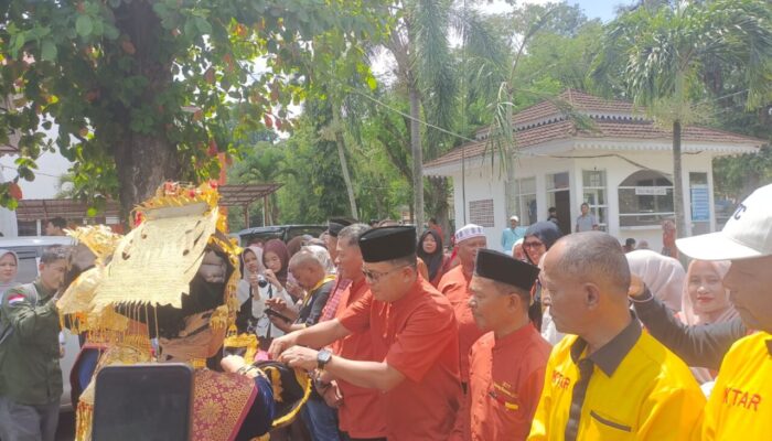 Bupati Eka Putra dan DPRD Tanah Datar Sambut Hangat Kepulangan Perantau IKTT di Indojolito