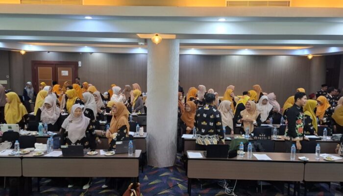 Dorong Peningkatan Kinerja, Workshop GTK MAN 1 Padang Hadirkan Materi Motivasi