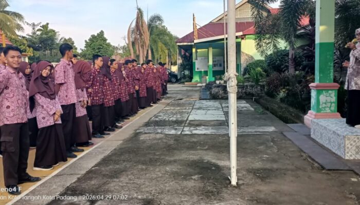 Apel Pagi MAN 3 Padang, Perkuat Disiplin dan Implementasi Tata Tertib Siswa