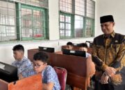 Kakanwil Kemenag Sumbar Musatafa Tinjau TKA MTsN 1  Padang 