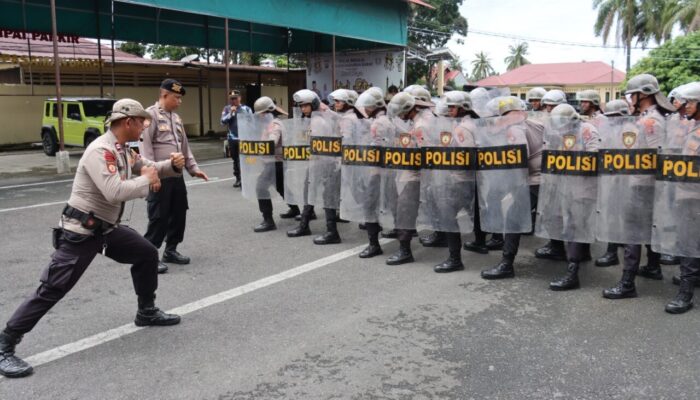 Polres Pasbar Gelar Latihan Dalmas, Tingkatkan Kemampuan Pengendali Massa Personel
