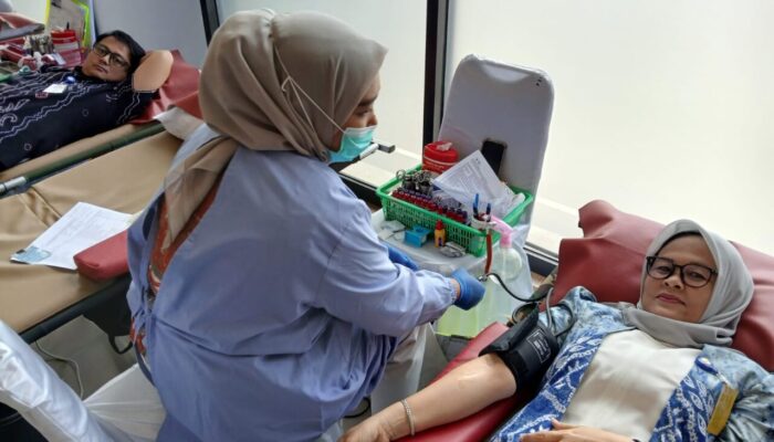 Aksi Sosial Memeriahkan HUT ke-64, Bank Nagari Bantu Penuhi Kebutuhan Darah di Padang