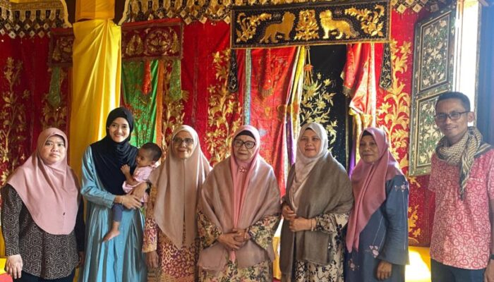MSGA Royal Tourism Kunjungi Istano Silinduang Bulan