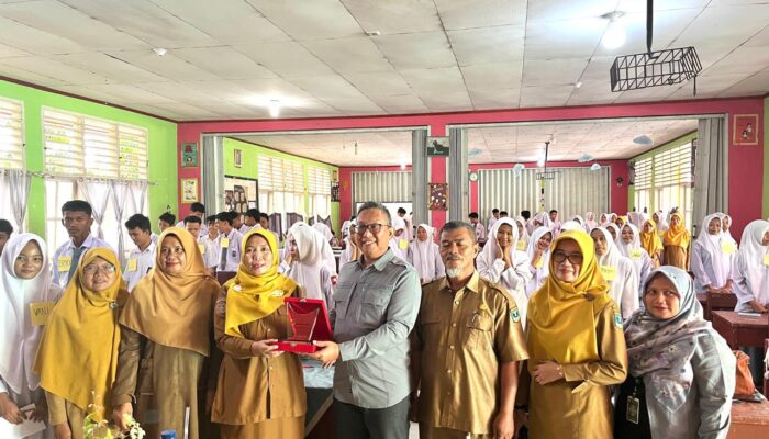 Belajar Keuangan Tanpa Bosan, Jamkrida Sumbar Edukasi Siswa SMA 1 Lengayang Pessel