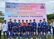 Turnamen Sepak Bola, MTsN 5 Padang  “Cukur'” MTsN 3 Padang 4-1