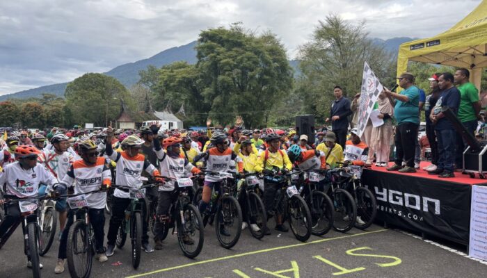 Kalender Iven Diluncurkan, Wako Hendri Arnis Targetkan Kunjungan ke Padang Panjang Meningkat