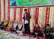 Murid Kelas VI MIN 3 Padang Praktik Makan Bajamba