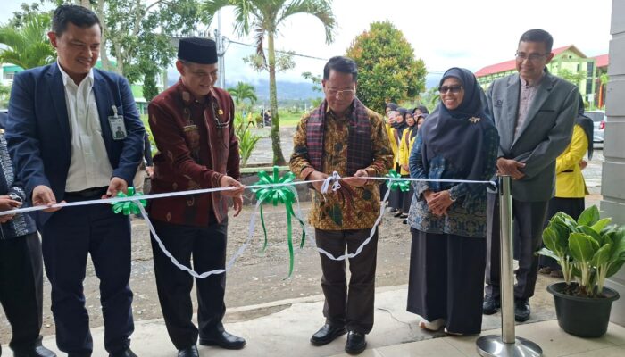 Sekjen Kemenag Resmikan Laboratorium Bank Mini UIN Bukittinggi