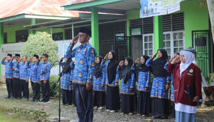 Peringati Hardiknas, Kepala MAN 2 Pasaman Tekankan Semangat Merdeka Belajar