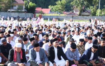 Di Bawah Gema Takbir dan Langit Painan, Iduladha Menyatukan Ribuan Hati di GOR H. Ilyas Yakub