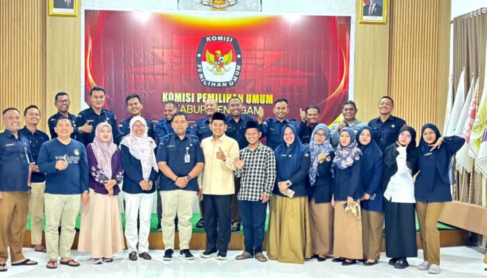 Sukses di Agam, Oktadonis Dilepas Menuju Tugas Baru sebagai Sekretaris KPU Pekanbaru