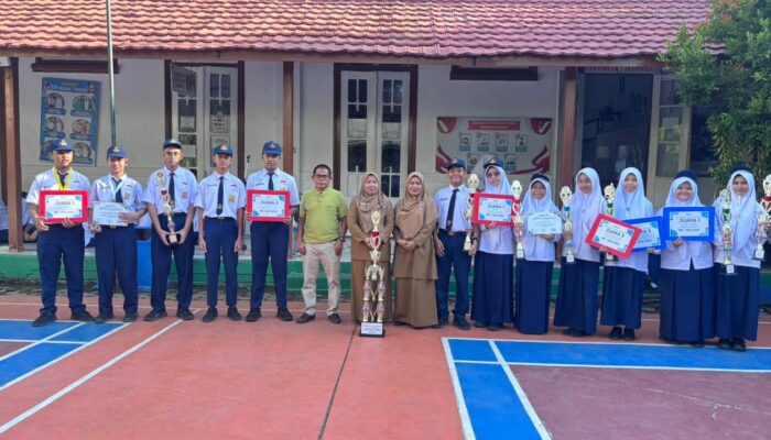 SMPN 1 Padang Sabet Juara Umum di SMADAP Competition