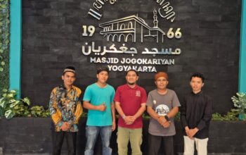 Studi Tiru ke Jogokariyan, Pengurus Masjid Al Hidayah Taratak Boncah bawa Semangat Memakmurkan Umat
