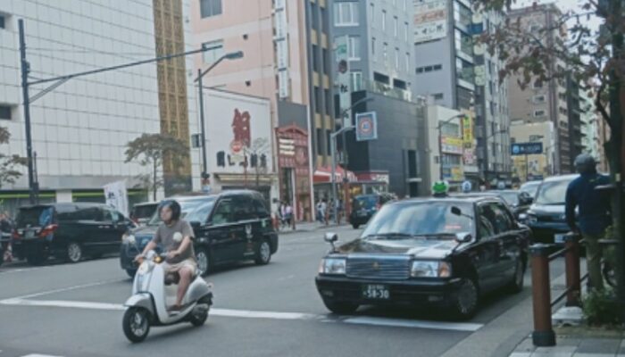 Catatan Perjalanan ke Negeri Sakura Jepang (Bagian 11) : Tokyo Lengang dari Sepeda Motor