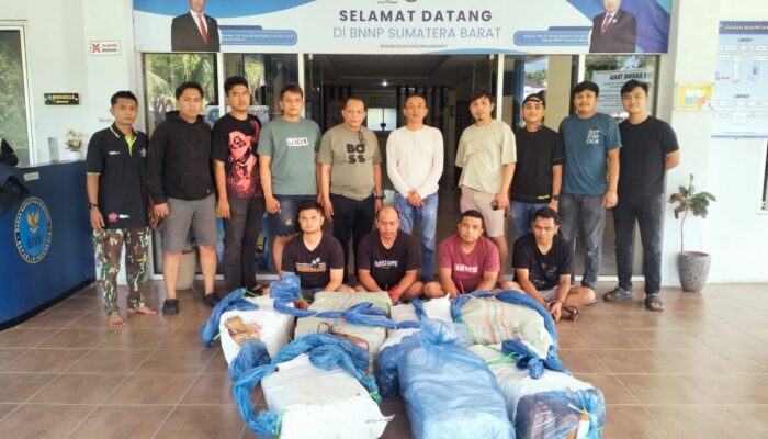 BNNP Sumbar Gagalkan Penyelundupan 150 Kg Ganja di Agam, Empat Pelaku Terancam Hukuman Mati