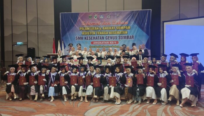 38 Lulusan SMK Kesehatan Genus Sumbar Dilantik