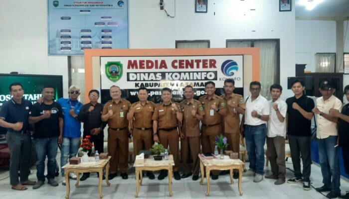 Welly–Parulian Genjot Program Pro Rakyat, dari Bedah Rumah hingga Bajak Gratis untuk Petani Pasaman