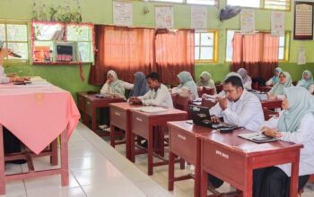 MTsN 3 Padang Gelar Rapat Kelulusan