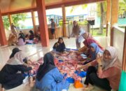Keluarga Besar SMPN 16 Padang Laksanakan Penyembelihan Hewan Qurban yang ke-19