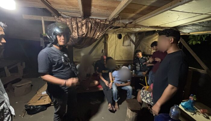 Usai Pesta Sabu, Empat Lelaki Diamankan Polisi di Kampung Cubadak Pasbar