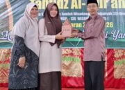 MTsN 1 Pasaman Bagi Hadiah Tabungan Bank Sampah