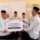 Kakankemenag Kunjungi MTsN 2 Solok, Serahkan Bantuan dan Resmikan Logo
