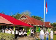 MAN Dharmasraya Tekankan Disiplin dan Aturan Lewat Upacara Bendera