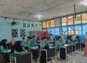 Tim Supervisi Guru MAN Dharmasraya Observasi Guru Mengajar