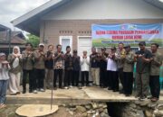 Harapan Baru dari Limau Manis: Mulyadi Terima Kunci Rumah Usai 15 Tahun Tinggal di Pondok Sawah