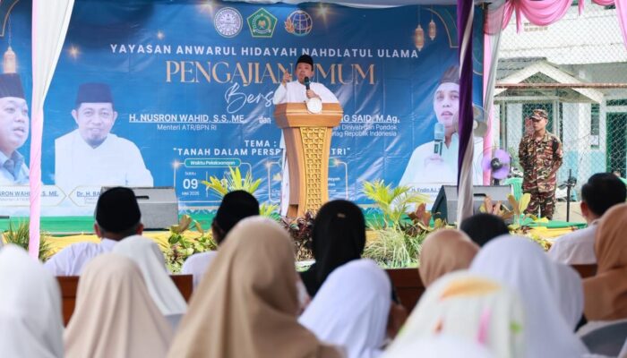 Menteri Nusron Bicara Soal Amanah Pimpinan dalam Pengajian di Pandeglang