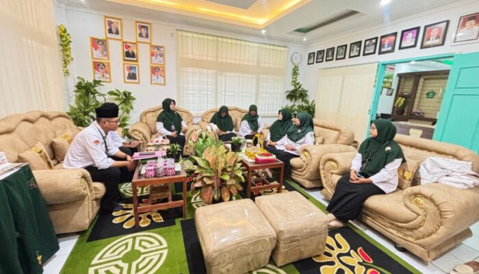 Rakor Evaluasi Tusi, Dorong Kinerja Maksimal di Lingkungan Tata Usaha MAN 1 Tanah Datar