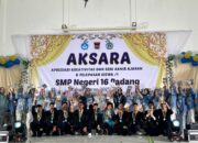 Pelajar SMPN 16 Launching 31 jilid Buku Novel Tunggal Karya Siswa