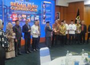 Guspardi Gaus Luncurkan 7 Buku, Zulhas: Politisi Cendekia yang Pengabdiannya Maksimal
