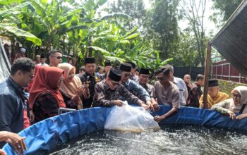 Dinas Sosial Sumbar Serahkan Bantuan UEP untuk Panti Asuhan Putra Aisyiyah Nanggalo