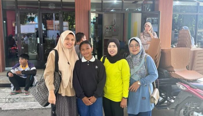 Tiga Medali Diraih Atlet Dharmasraya dalam Cabang Olahraga Renang saat O2SN Sumbar