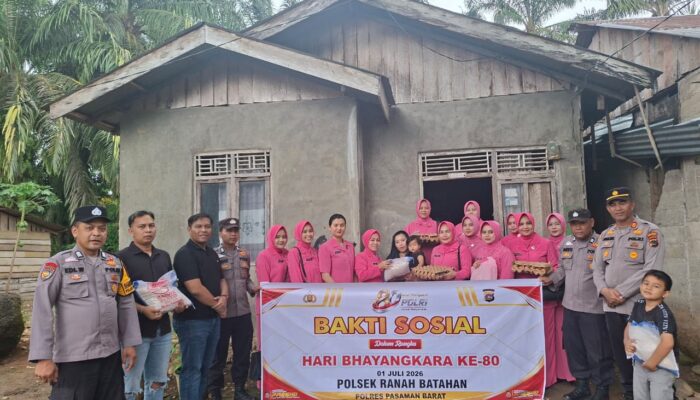 Hari Bhayangkara ke-80: Polsek Ranah Batahan Sambangi Warga Kurang Mampu, Pererat Tali Asih
