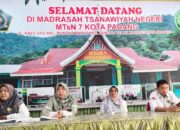 Pimpin Rapat Kenaikan Kelas, Kepala MTsN 7 Padang Tekankan Objektivitas dan Evaluasi Menyeluruh