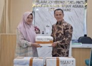 Laksanakan Program Kemenag, MAN 1 Padang Wakafkan Al Quran