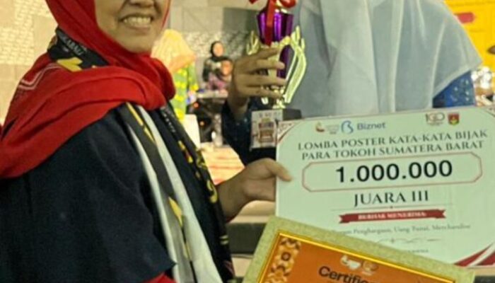Siswa SMA Negeri 5 Padang Fayra Jovana Raih Juara III Lomba Poster IMLF-4