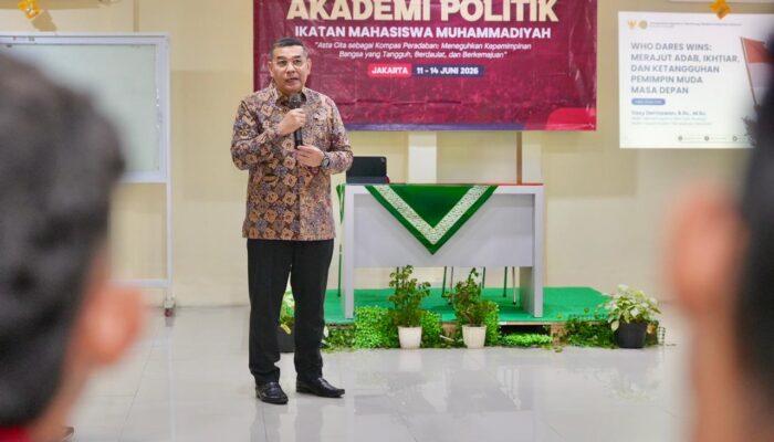 Wamen ATR/BPN jadi Pembicara di Akademi Politik UMJ
