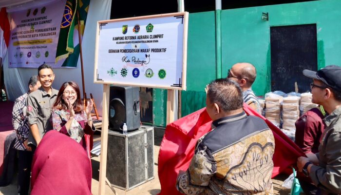 ATR/BPN Resmikan Kampung RA dan Pemberdayaan Wakaf Produktif di Pekalongan