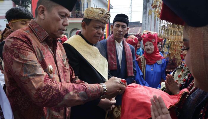 Pemko Payakumbuh Perkuat Wisata Budaya melalui Pergelaran Baadok-Adok