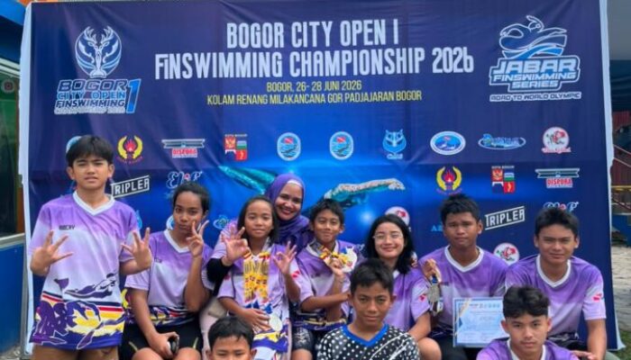 Atlet POSSI Pesisir Selatan Borong 10 Medali di Kejuaraan Finswimming Bogor Open 2026