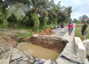 Pemkab Dharmasraya Gerak Cepat Perbaiki Gorong Gorong yang Putus di Nagari Simalidu