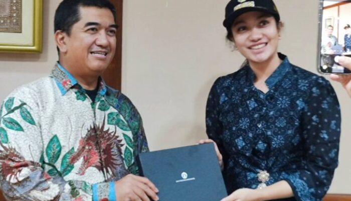 Bupati Annisa Jajaki Akses UI bagi Pelajar Dharmasraya